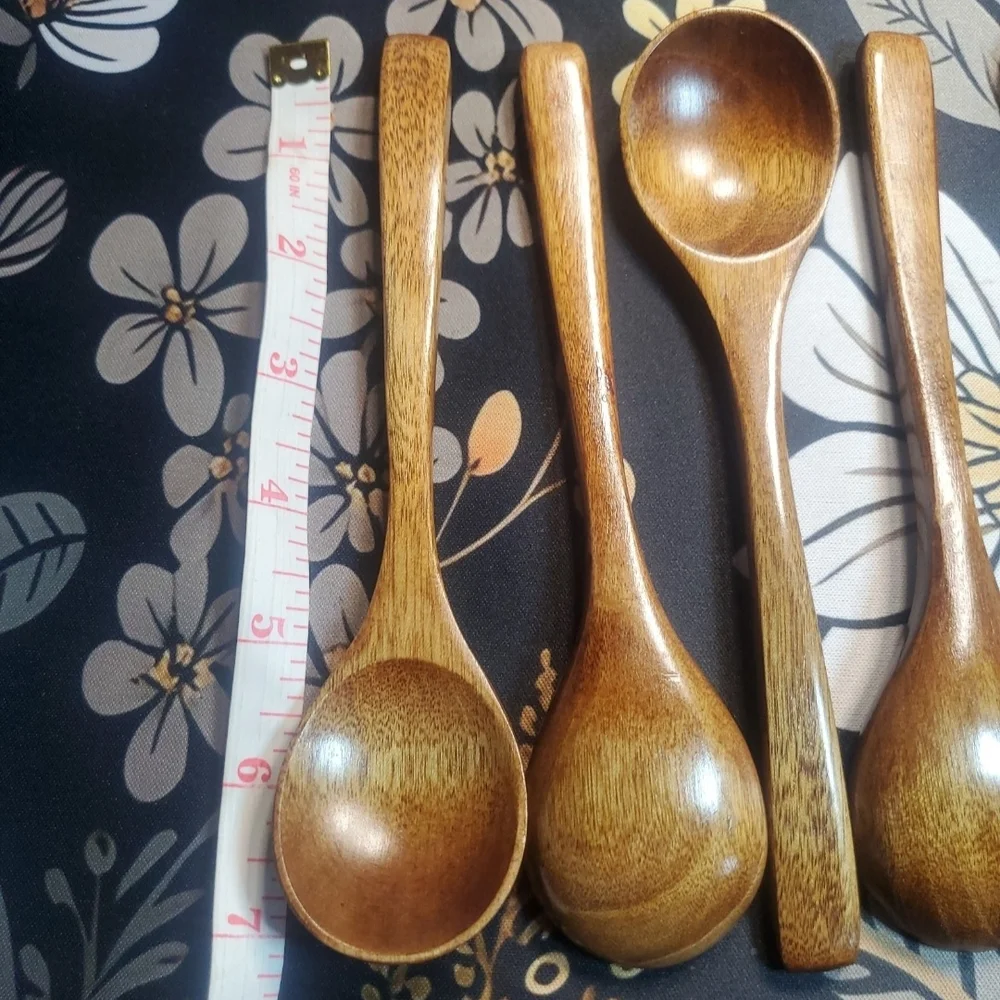 Elegant Brown Wooden Spoon Set